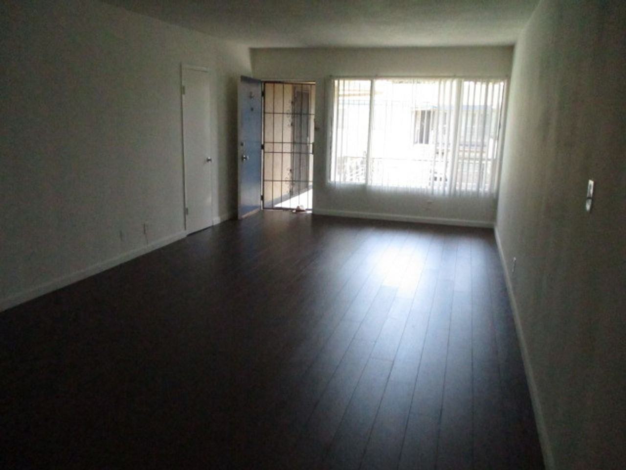 1435 N Fairfax Ave - Photo 7 of 19