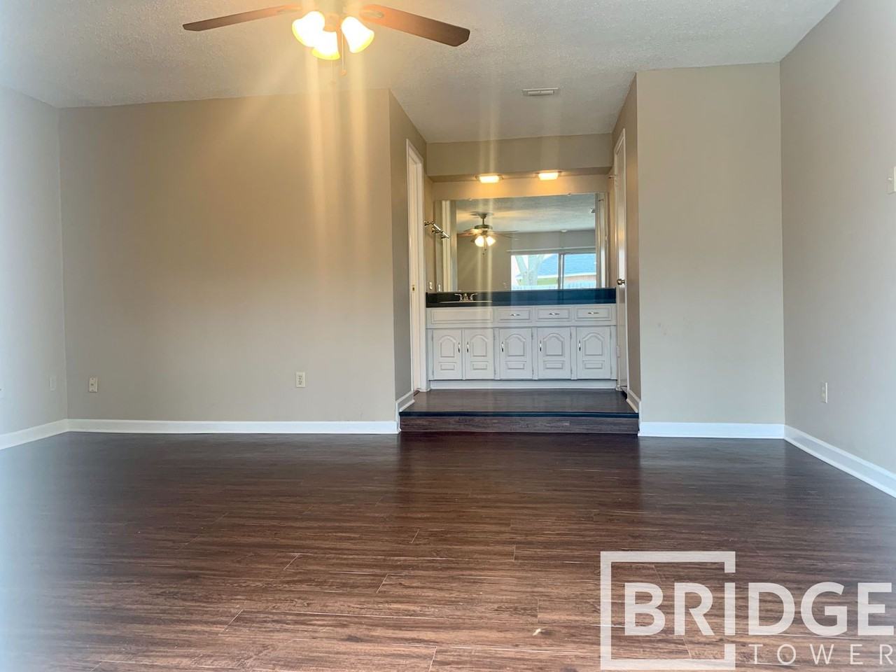 117 Charles St - Photo 5 of 7