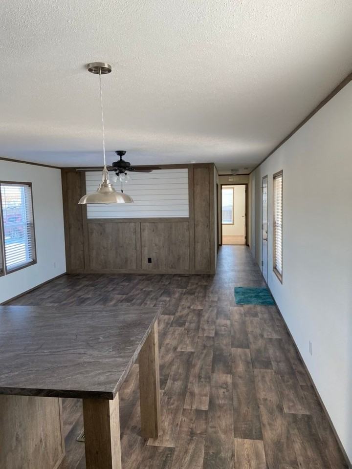 900 Southview Ave - Photo 2 of 14