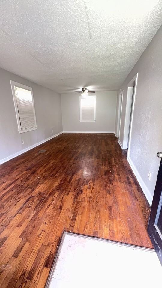 3164 Madeline Cir - Photo 3 of 11