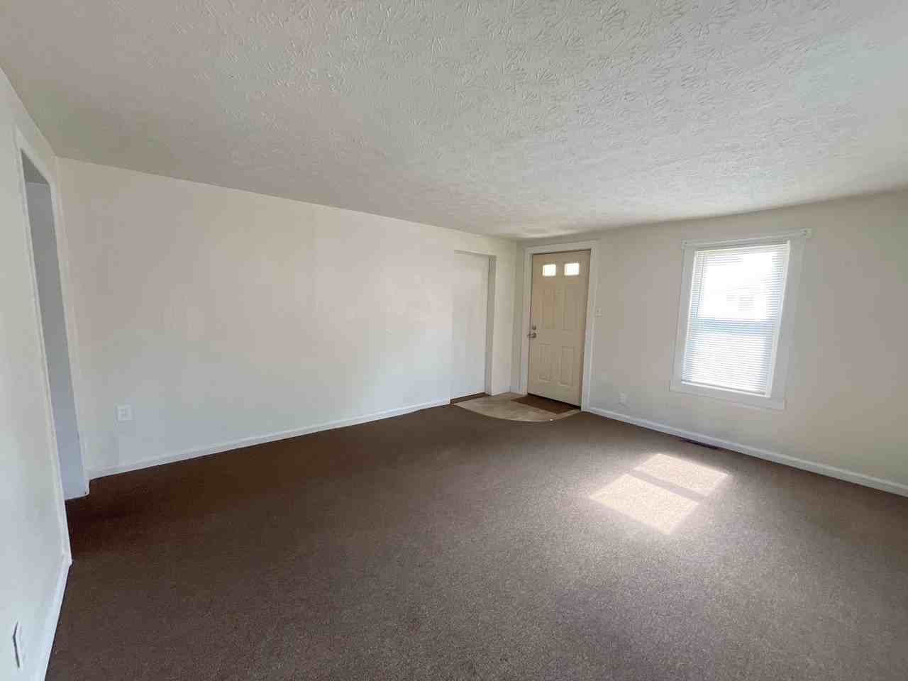 411 Florence St - Photo 2 of 21