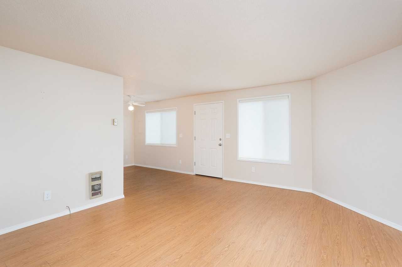 5123 Sw 62nd Ave - Photo 5 of 12