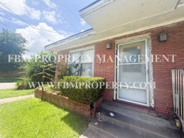 featured image of 900 E 6th Ave #2