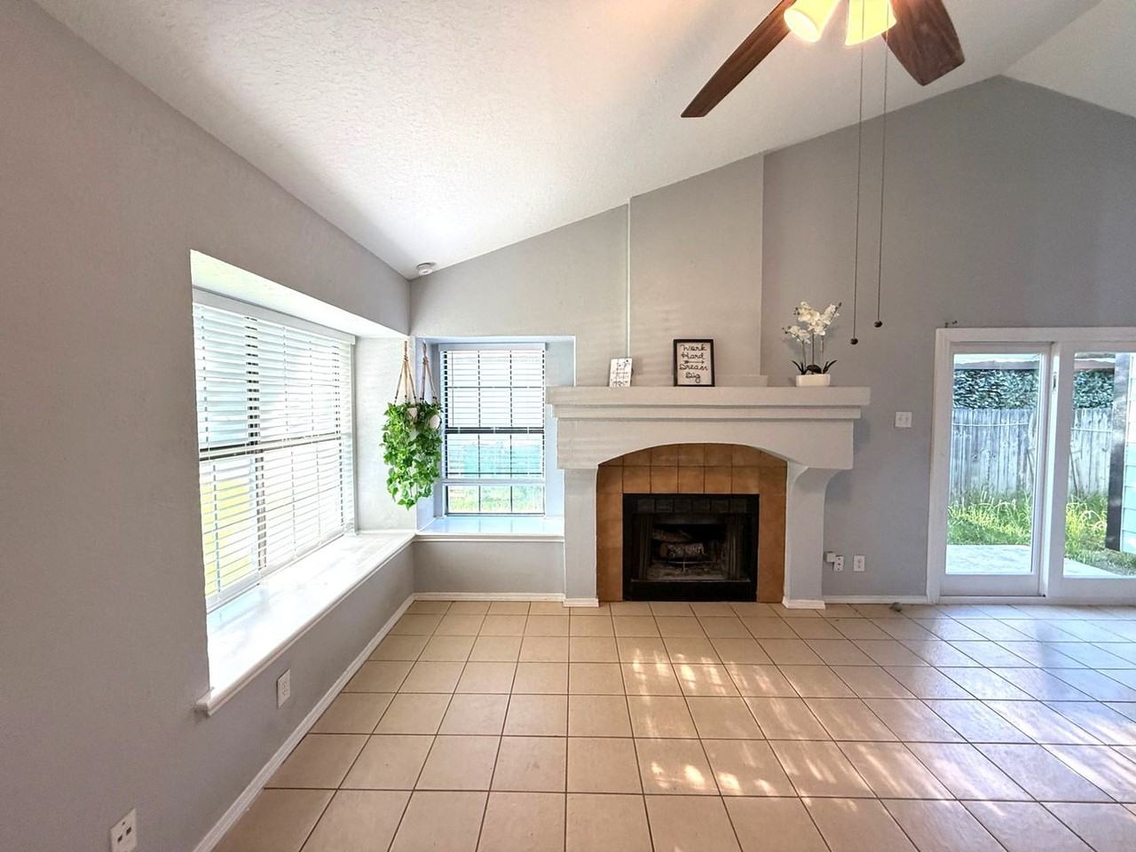 6318 Les Harrison Dr - Photo 3 of 16