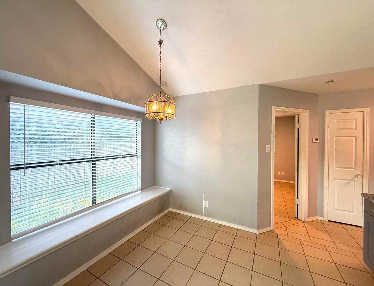6318 Les Harrison Dr - Photo 5 of 16