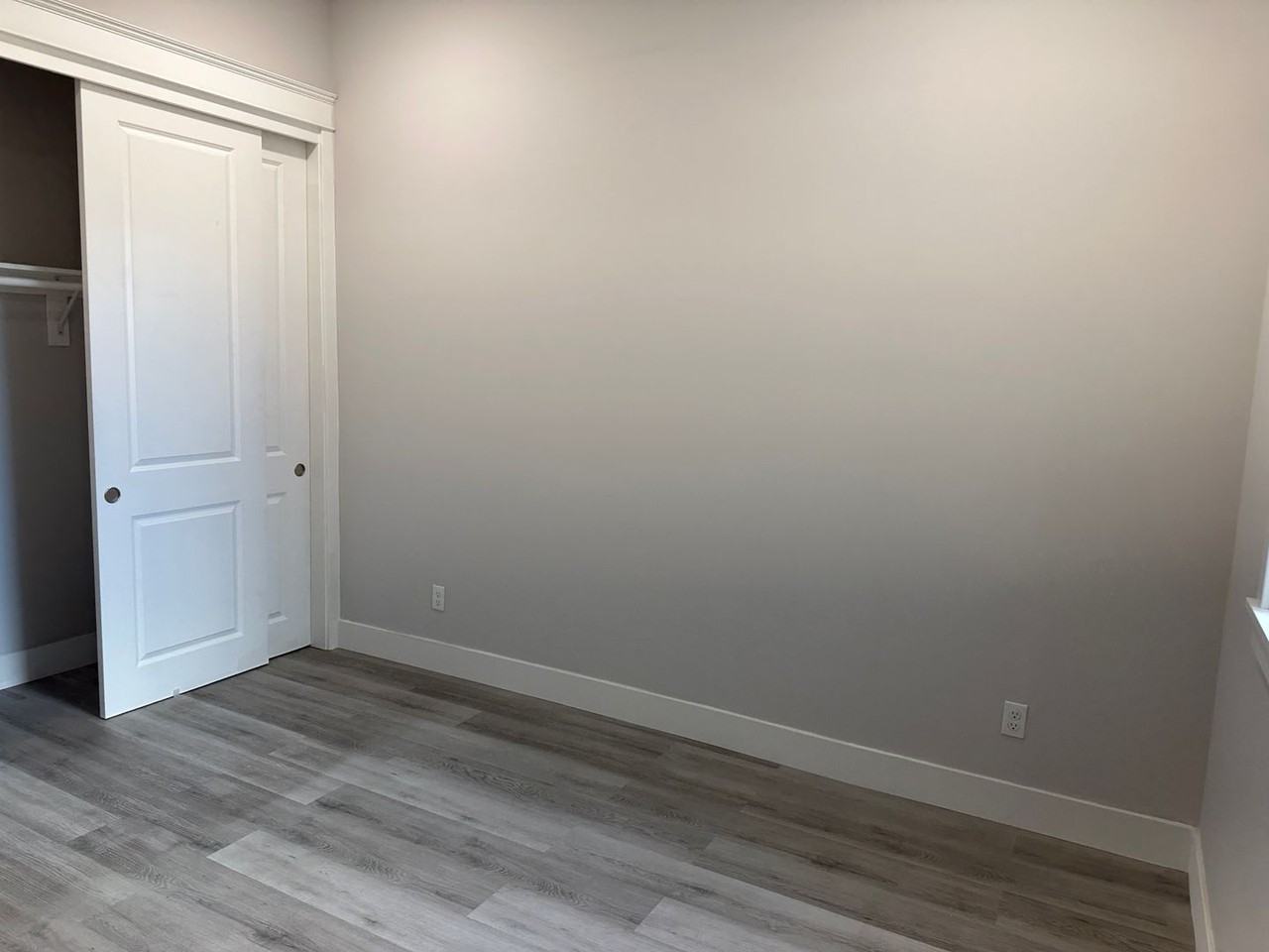 832 Pine St - Photo 5 of 16