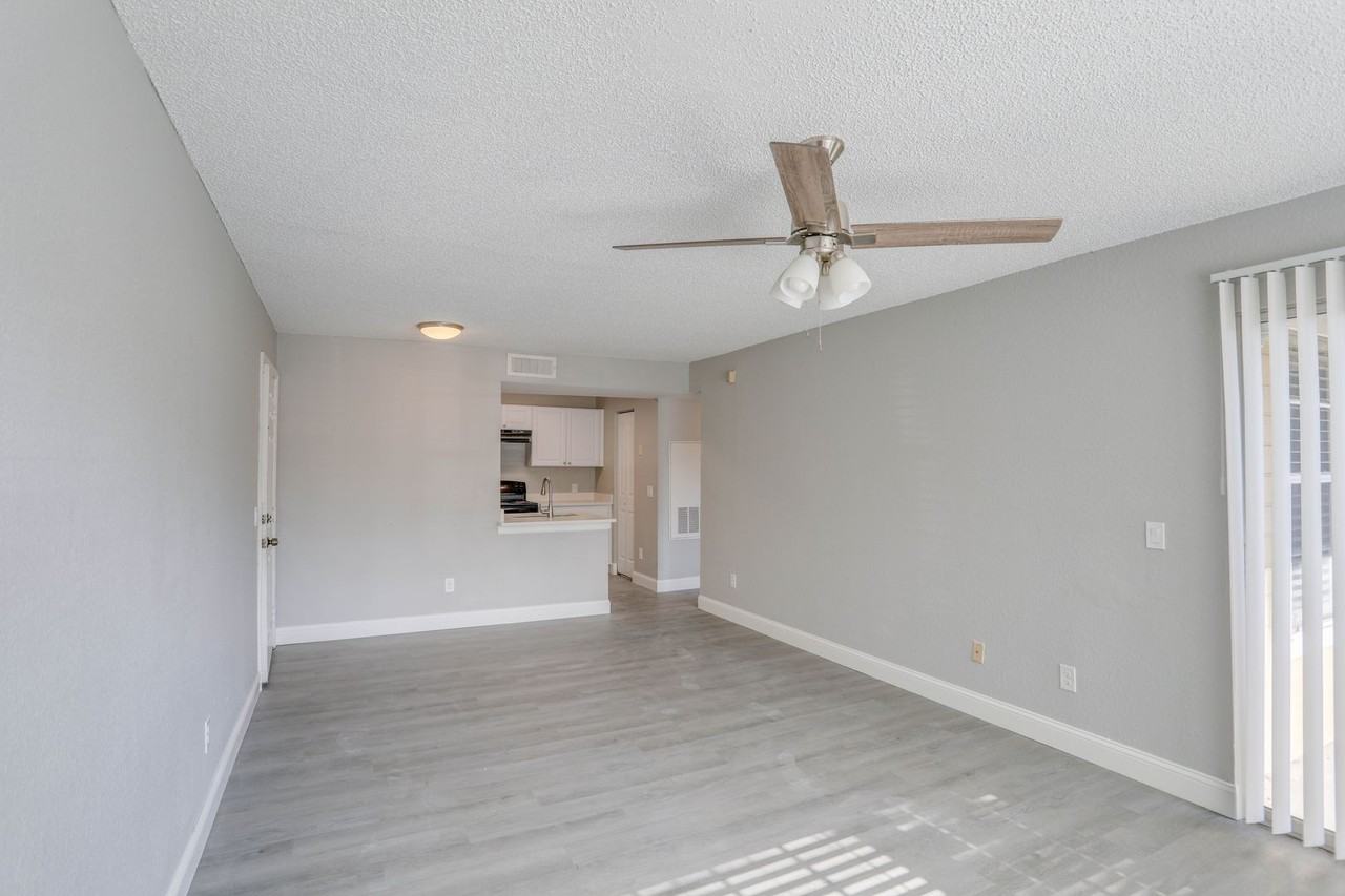 1015 S Hiawassee Rd #3514 - Photo 4 of 12