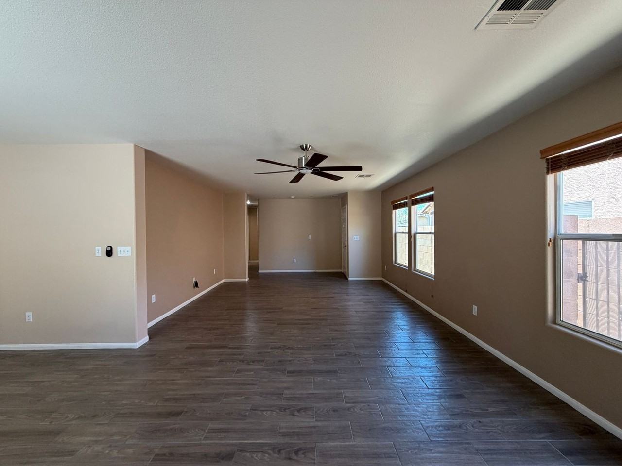 11018 Alora St - Photo 3 of 19
