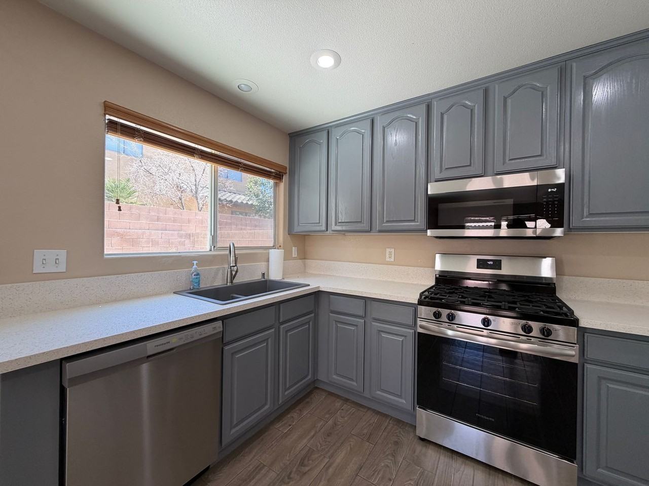 11018 Alora St - Photo 5 of 19