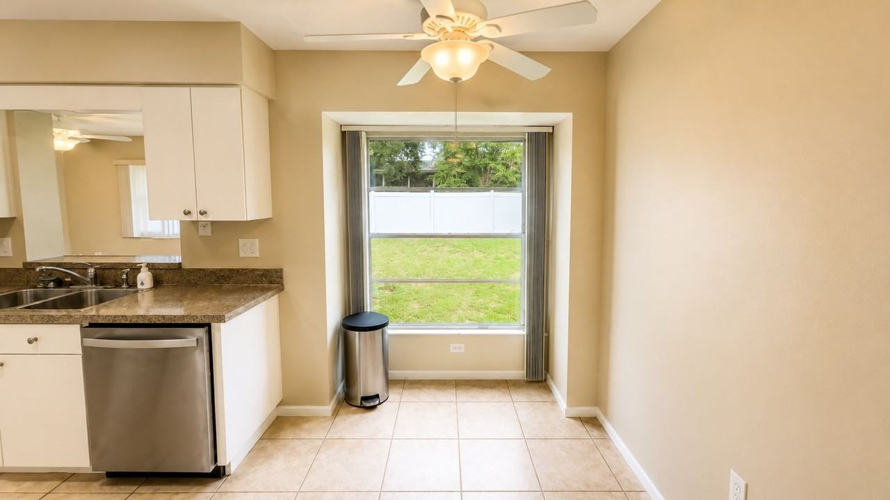 3435 Dunbar Dr - Photo 4 of 25