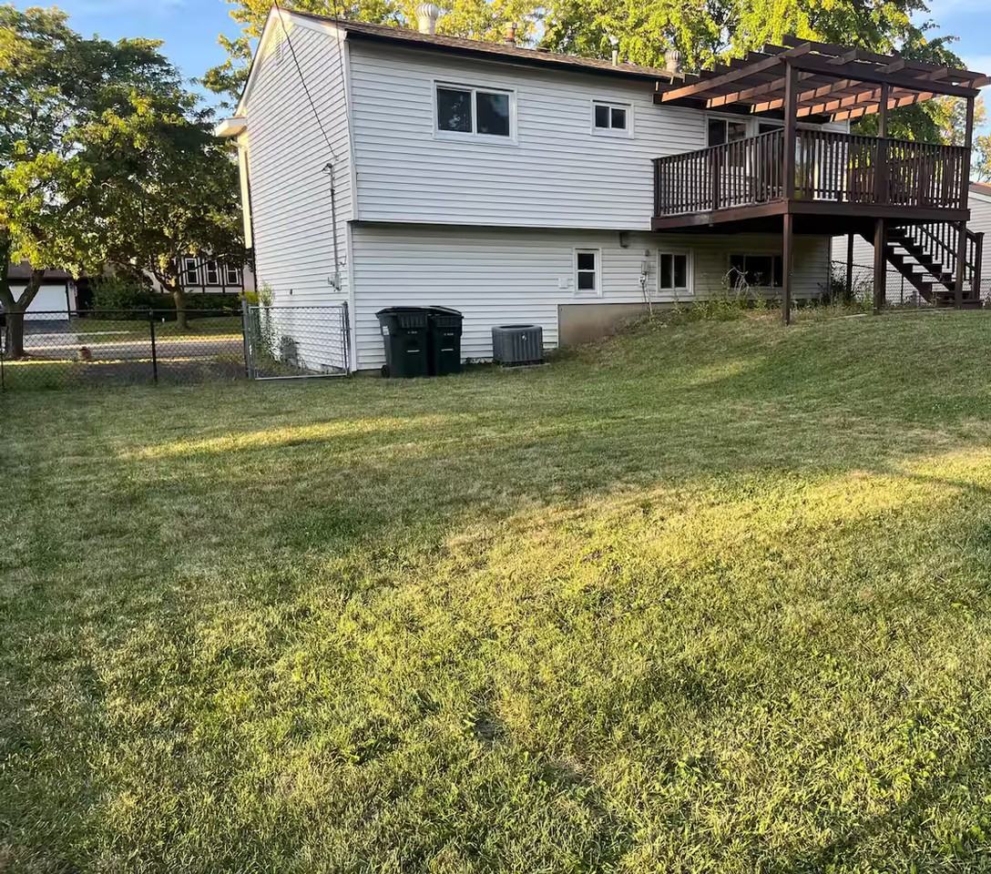 325 Rockhurst Rd - Photo 2 of 38
