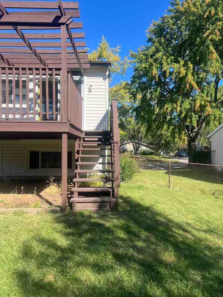 325 Rockhurst Rd - Photo 3 of 38