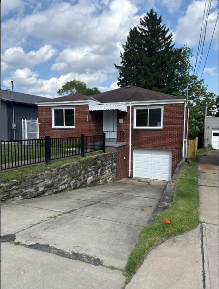 3550 Camp St - Photo 2 of 21