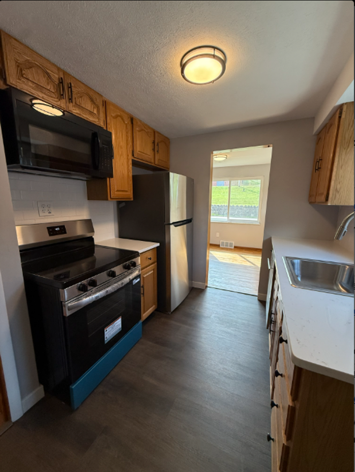 3550 Camp St - Photo 6 of 21