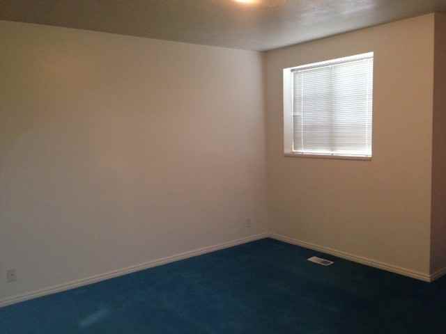 Holdaway - Photo 4 of 17