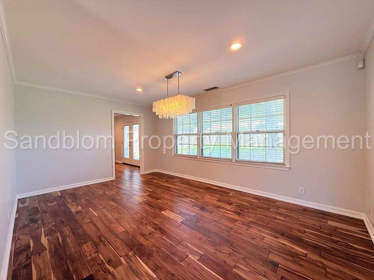 5871 S Quebec Ave - Photo 4 of 17