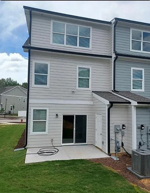 330 Old Grove Ln - Photo 4 of 11