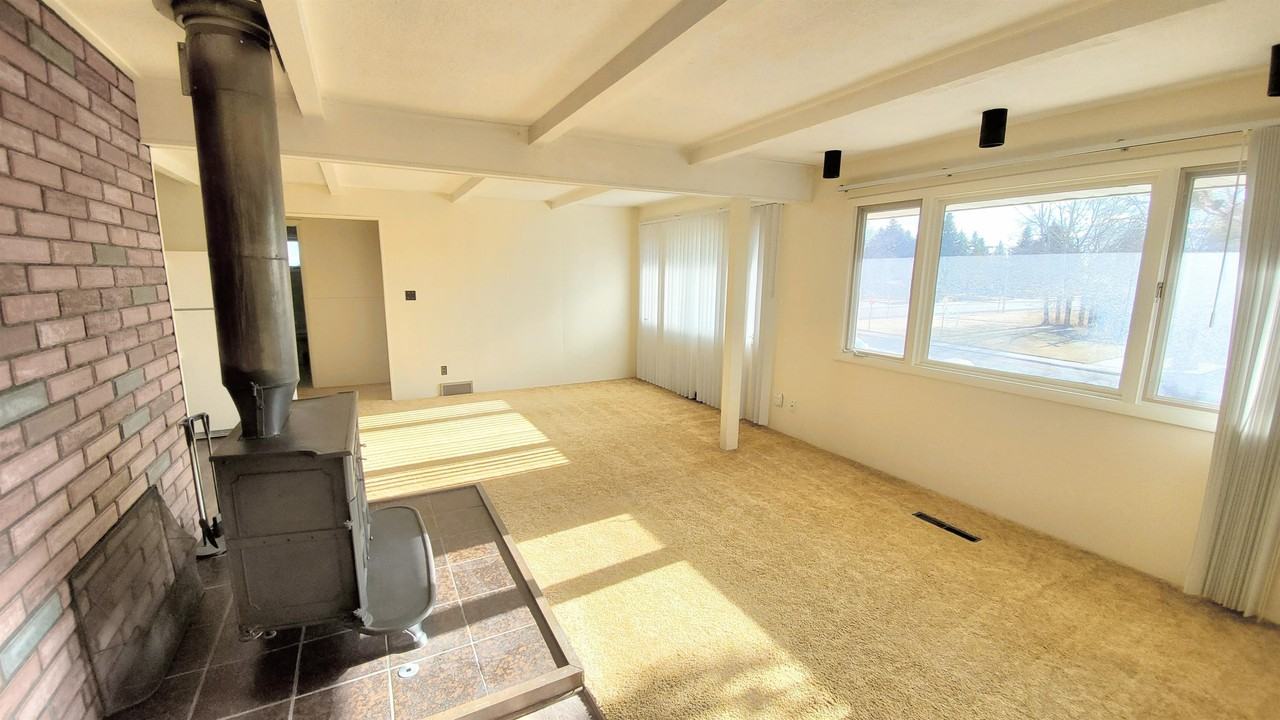 3225 11th Ave S #6 - Photo 2 of 7