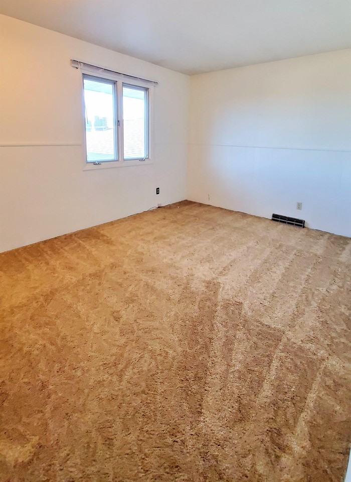 3225 11th Ave S #6 - Photo 5 of 7