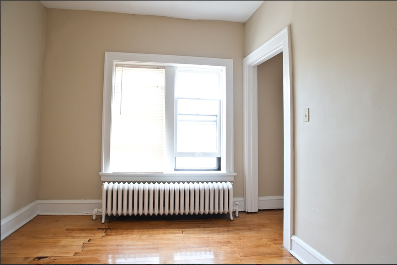$1085– 1 BR, 1 BA Apartment, Heat Included, Free Laundry - Photo 7 of 11