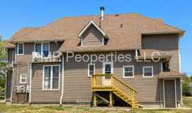 722 6th Ave - Photo 1 of 1