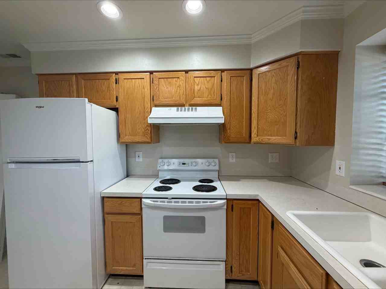390 W 4900 S #16 - Photo 3 of 22