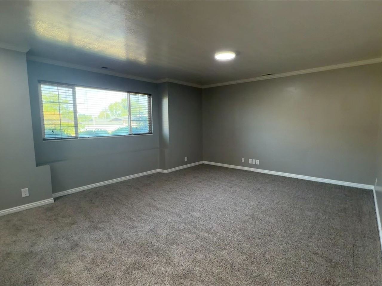 390 W 4900 S #16 - Photo 6 of 22