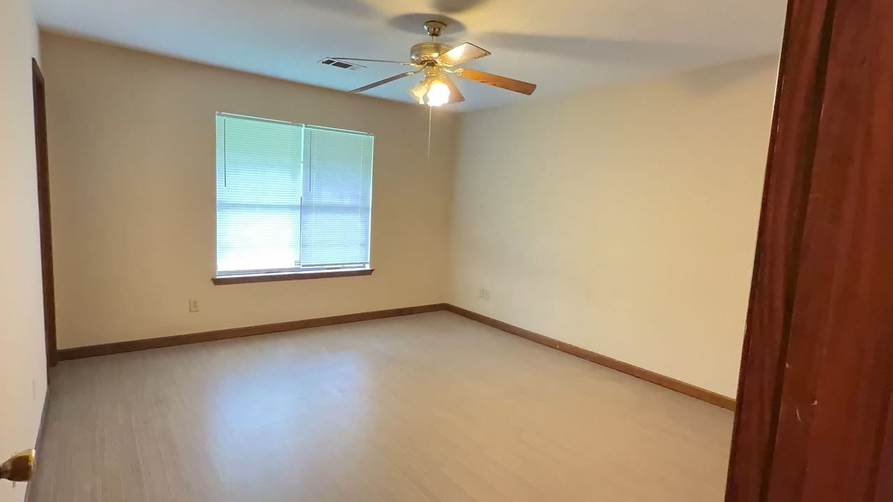 103 Valley Creek Dr - Photo 6 of 6