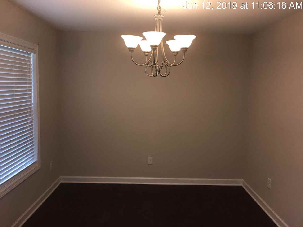 124 Sorrel Ct - Photo 4 of 33