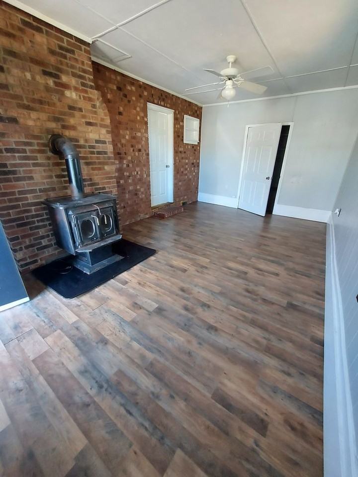 201 Shumaker Dr - Photo 7 of 15