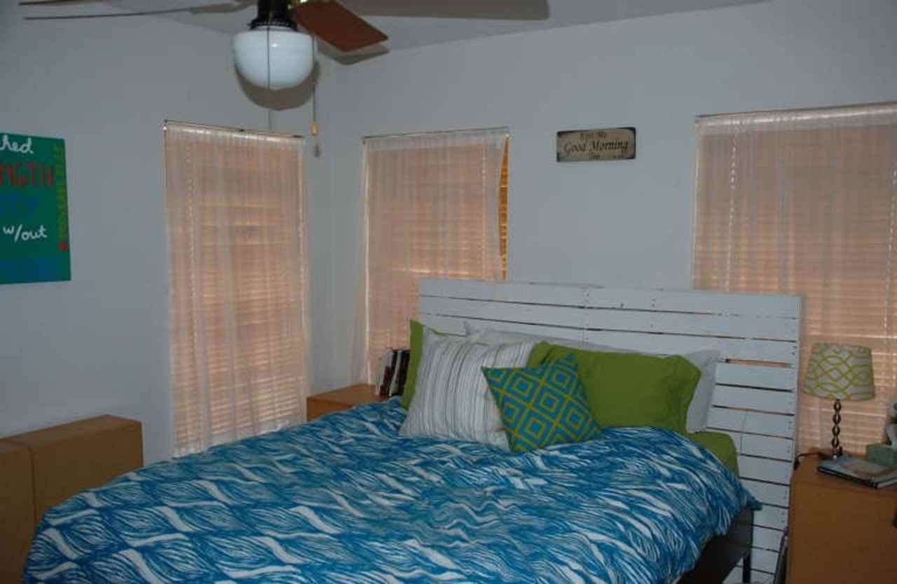1064 Sycamore St - Photo 4 of 6
