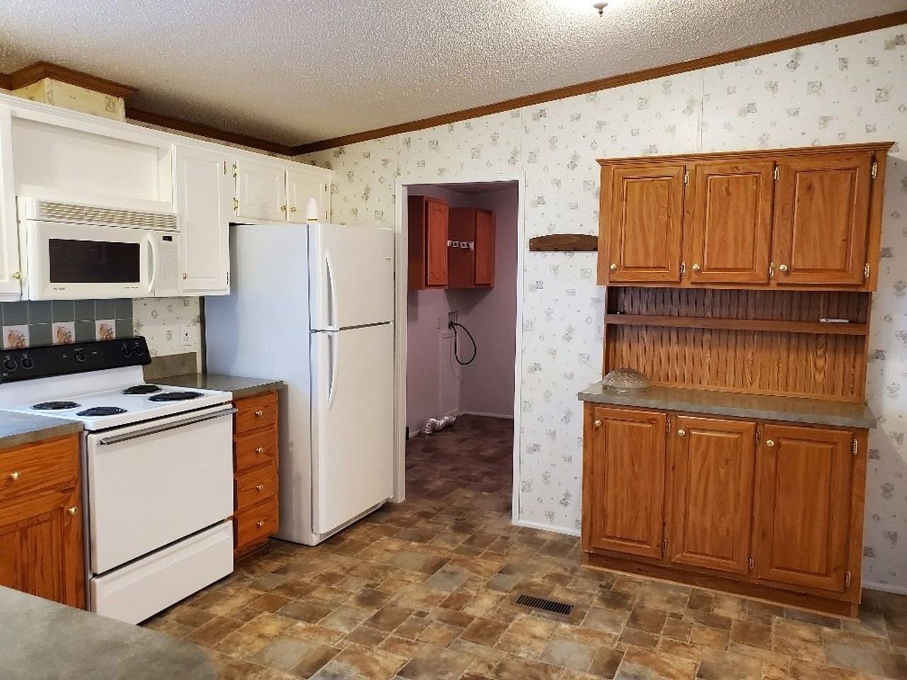 1114 Northside Rd #8 - Photo 6 of 14