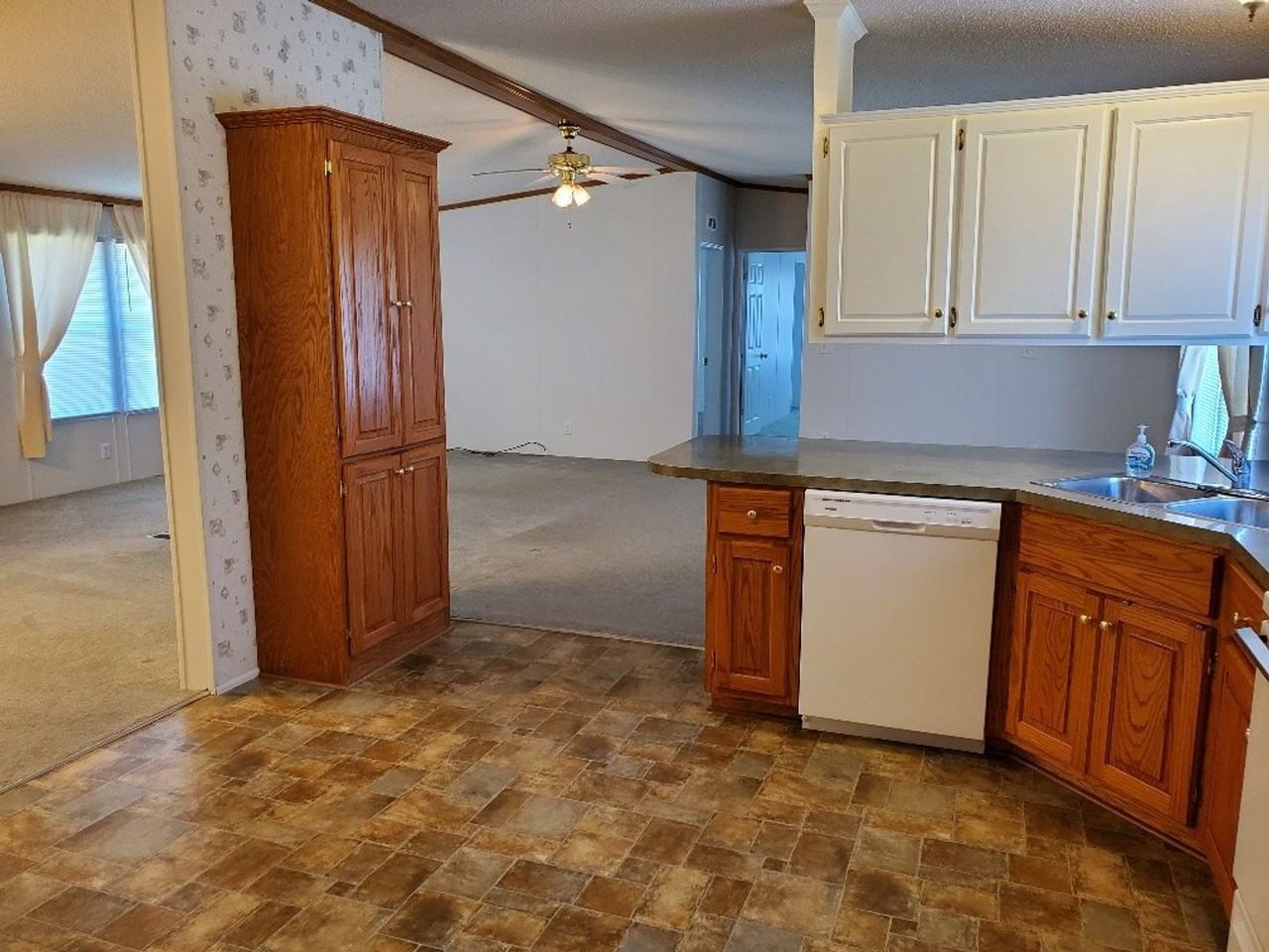 1114 Northside Rd #8 - Photo 7 of 14