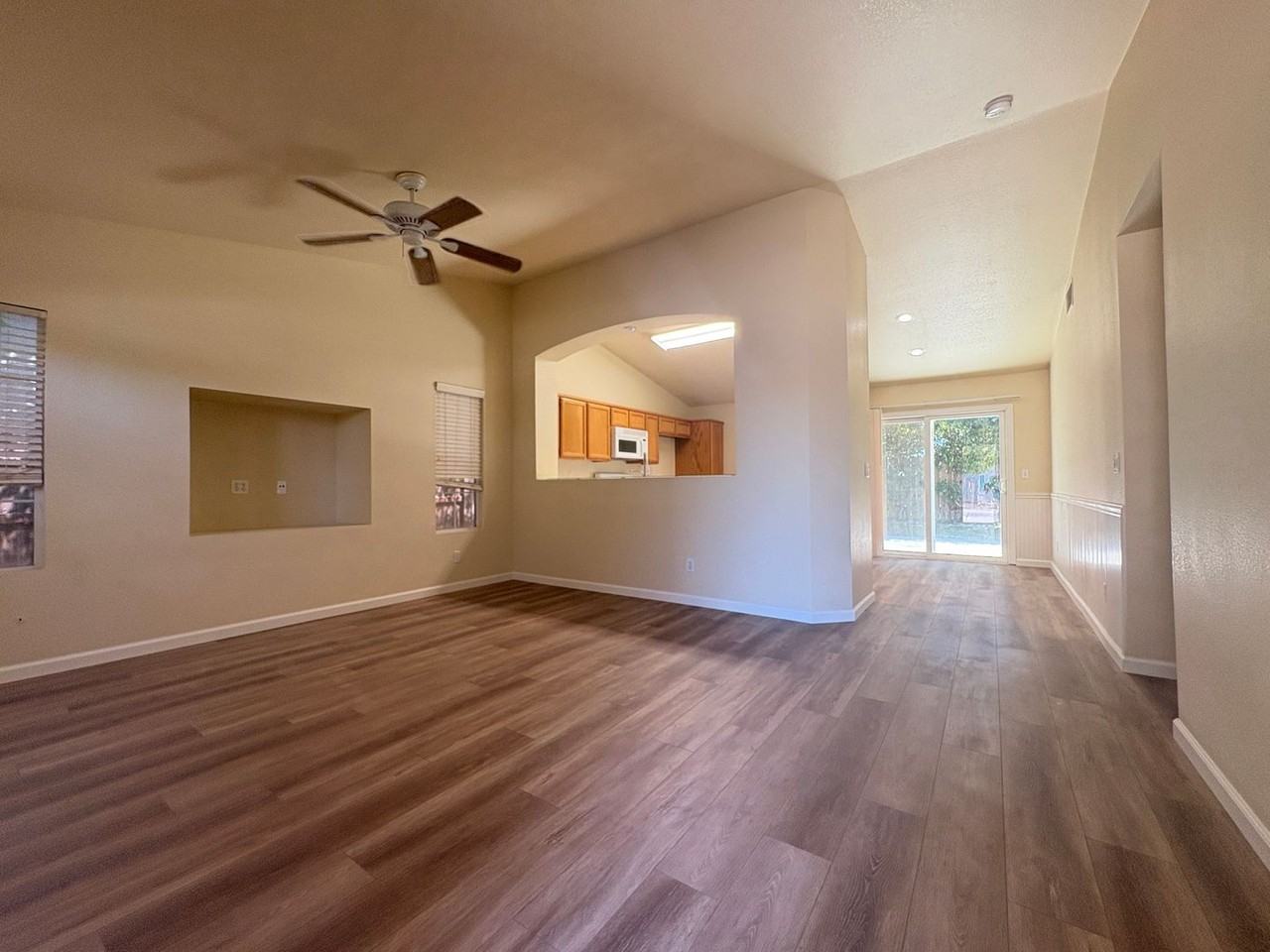1244 Ivywood Dr - Photo 2 of 26