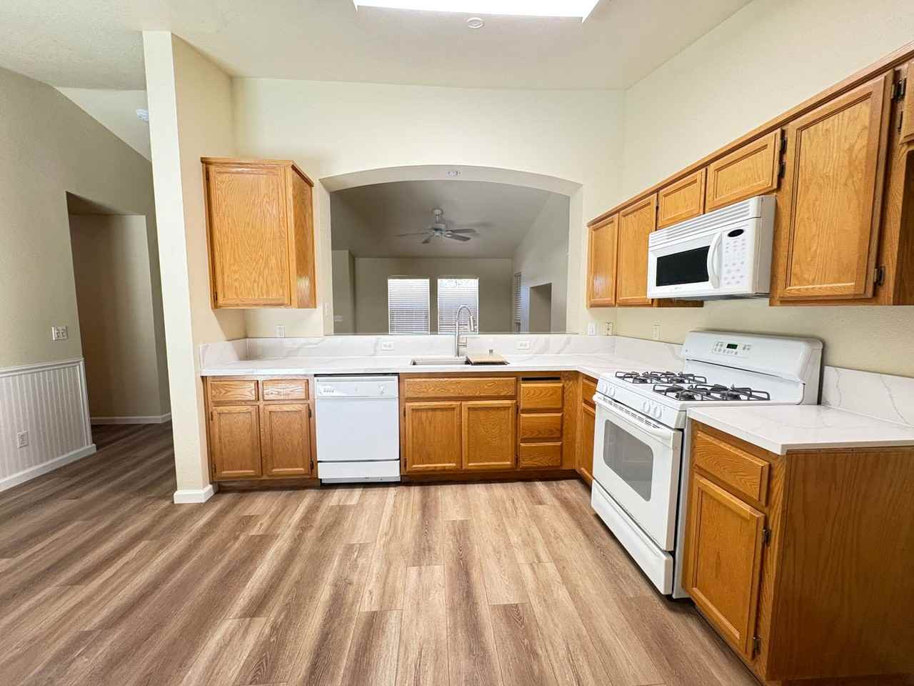 1244 Ivywood Dr - Photo 7 of 26