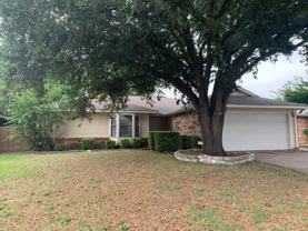 2621 Carrington Ln - Photo 1 of 1
