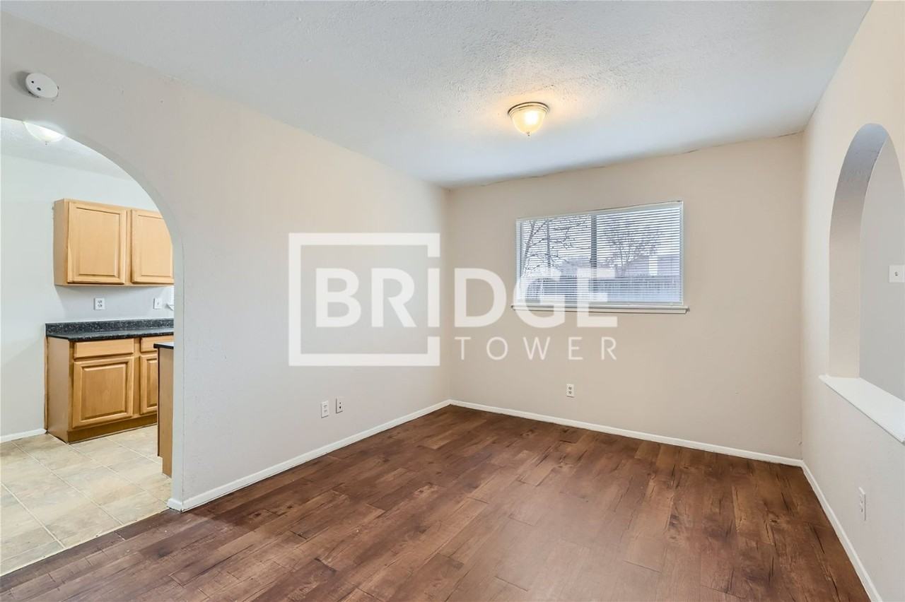 6405 Magnolia Ln - Photo 5 of 11