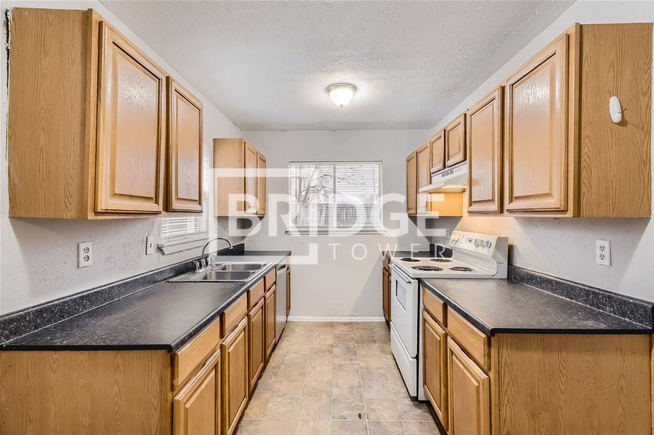 6405 Magnolia Ln - Photo 6 of 11