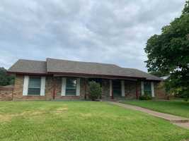 featured image of 2417 Stone Creek Dr