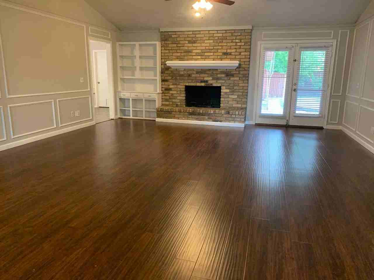 2417 Stone Creek Dr - Photo 2 of 8