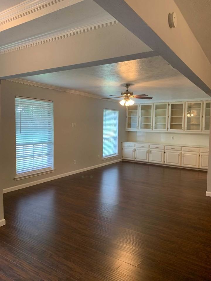 2417 Stone Creek Dr - Photo 4 of 8