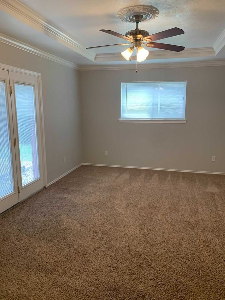 2417 Stone Creek Dr - Photo 5 of 8