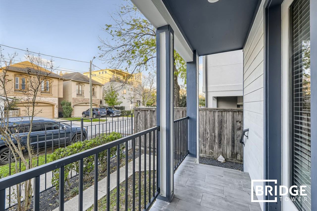 2208 Arabelle St - Photo 6 of 25