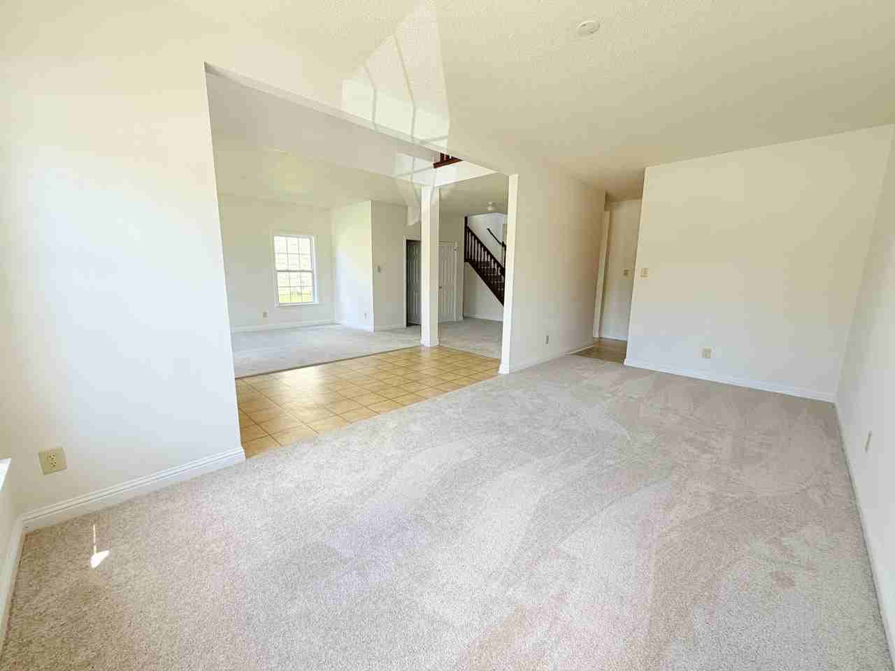 2946 Heirloom Ln - Photo 7 of 39