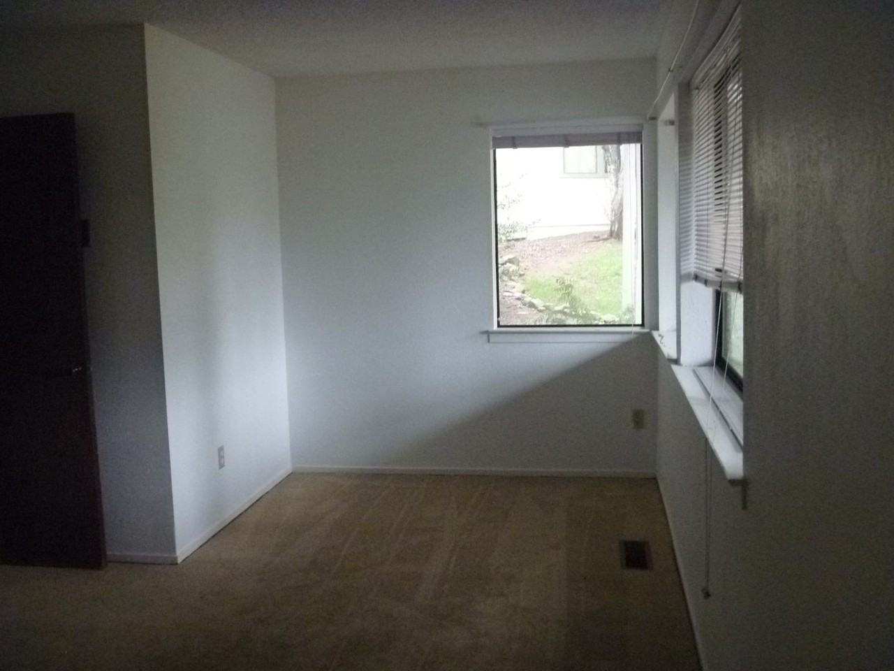 770 Southwood Blvd - Photo 6 of 12