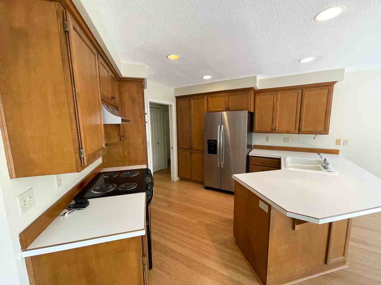 2456 Blackburn St - Photo 4 of 18
