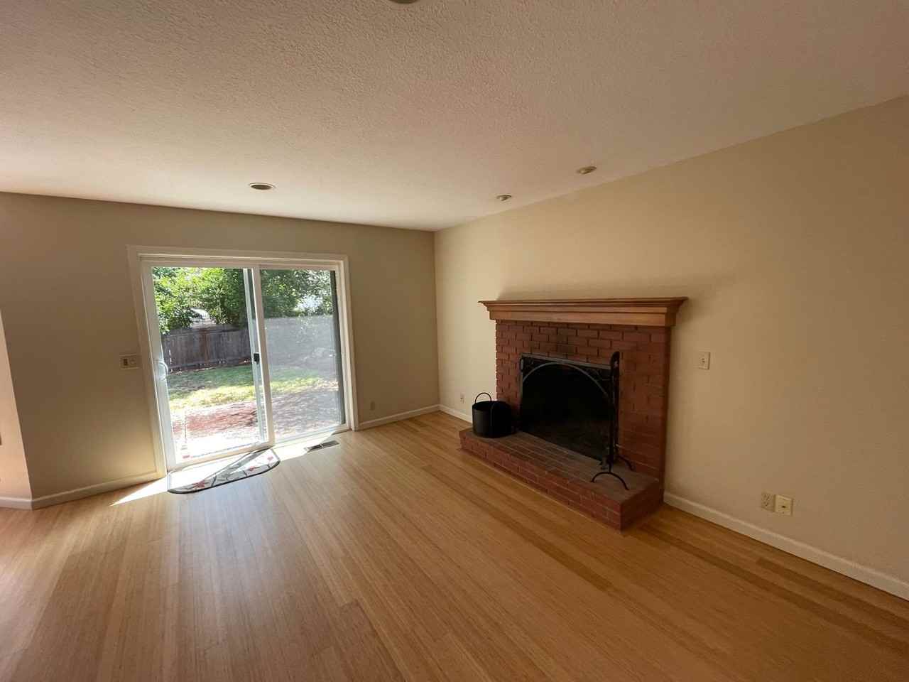 2456 Blackburn St - Photo 6 of 18