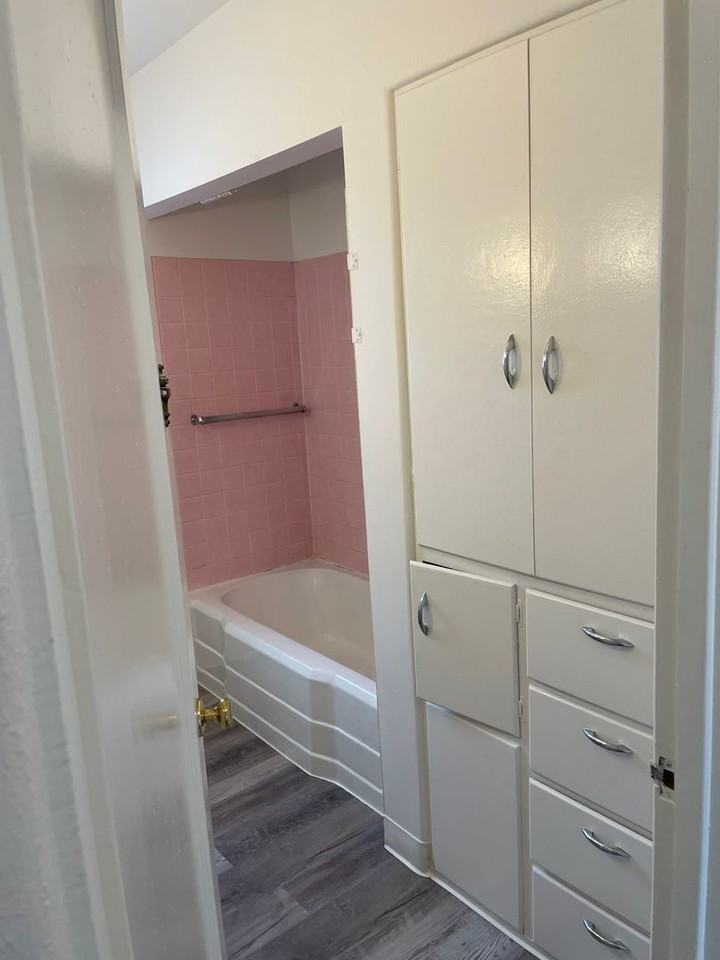 1018 S 31st Ave - Photo 4 of 10