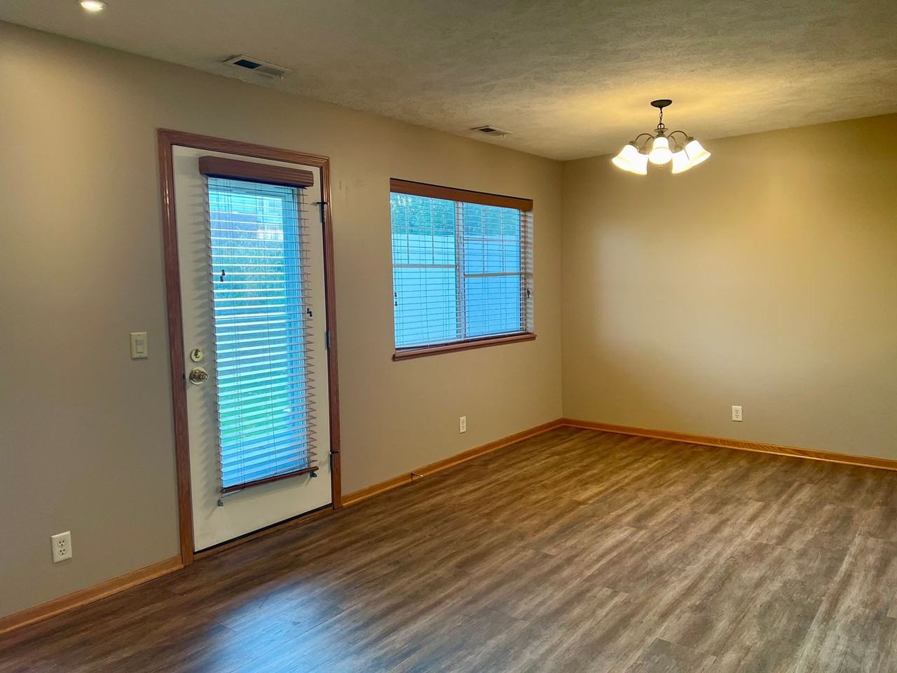 2030 Connor Pl - Photo 6 of 14