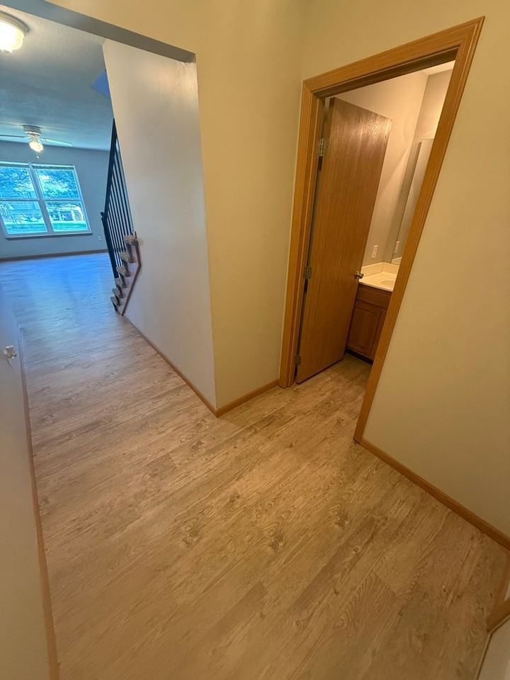 619 W Pine St - Photo 2 of 12